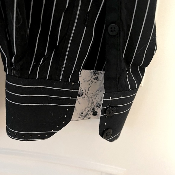 Mens button down with cuff detail size M - Picture 7 of 9